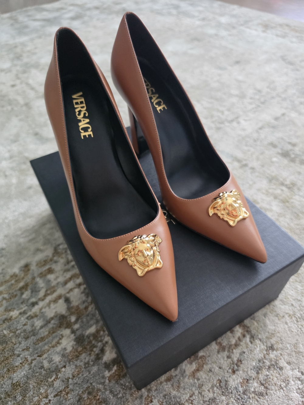 Versace Women's Brown Leather Pointed-Toe Pumps with Gold Medusa - Picture 1 of 4